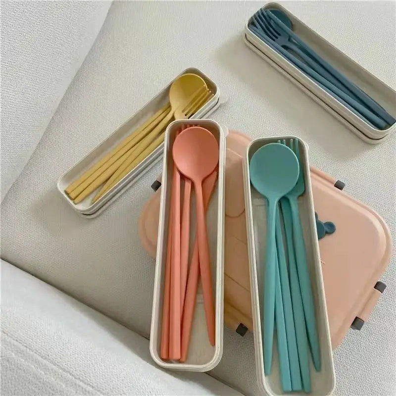 Eco Wheat Straw Dining Kit — 4-Piece Nordic Cutlery Set